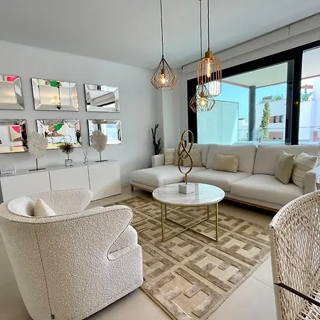 Paradise In Apartment *