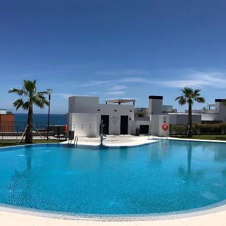 Апартаменты Paradise In Фуэнхирола