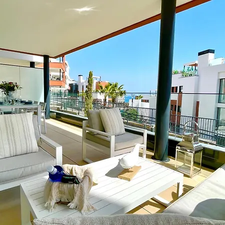 Paradise In * Фуэнхирола